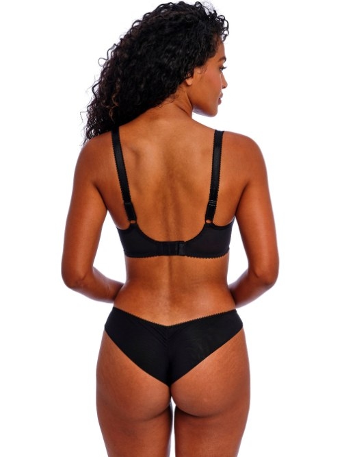 Freya Loveland zwart brazilian