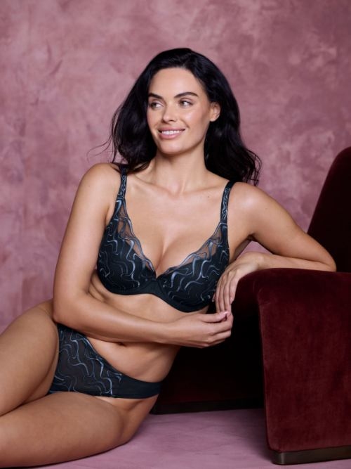Wacoal Lingerie Mayumi marine blauw voorgevormde bh