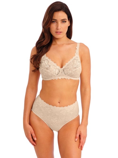 Wacoal Lingerie Eglantine powder slip
