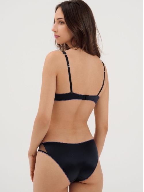 Lisca Amaze zwart voorgevormde bh