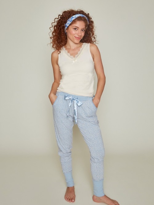 Charlie Choe Fresh Summer Nights off white slaapshirt