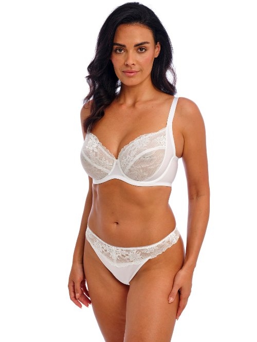 Wacoal Lingerie Most Divine wit string