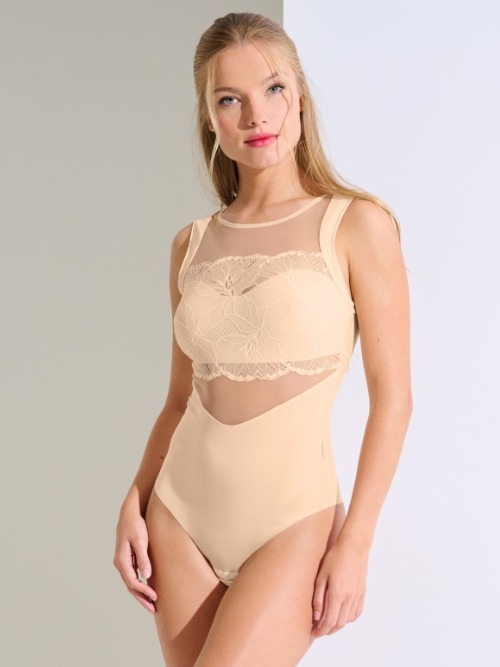 Lisca Charisma ivoor body