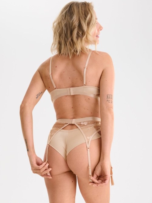 Lisca Passion rose with gold string