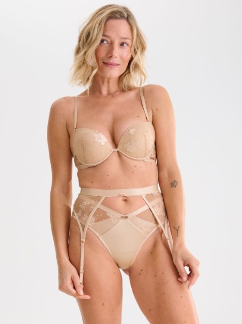 Lisca Passion rose with gold string