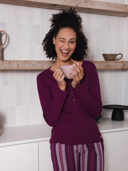 Rebelle Dames donker rood pyjama