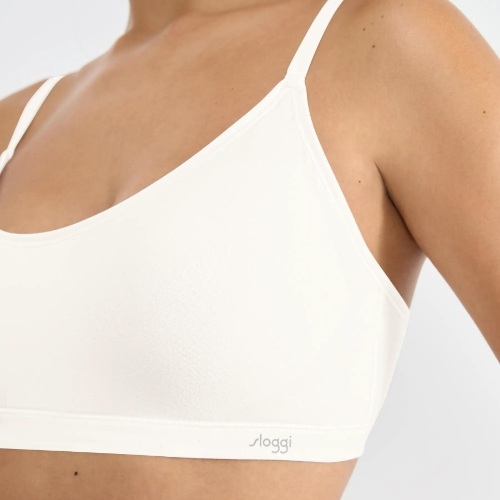 Sloggi Free Evolve wit voorgevormde bikinitop