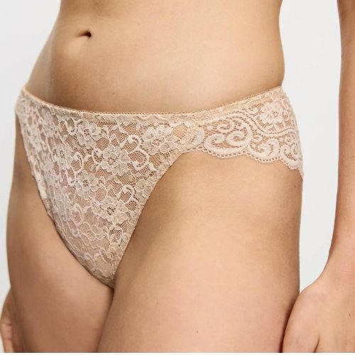 Triumph Amourette powder slip