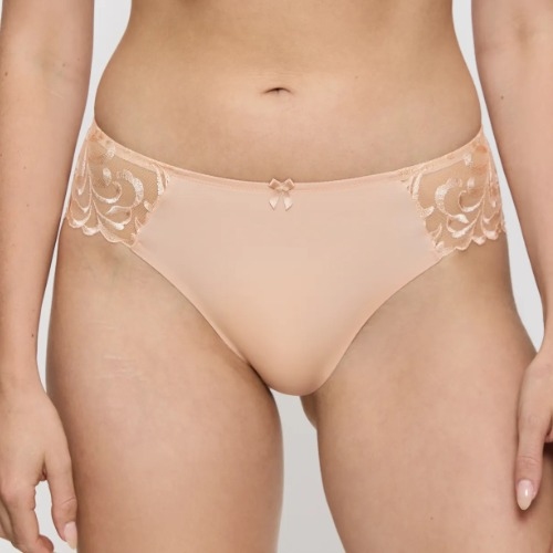Triumph Modern Finesse powder slip