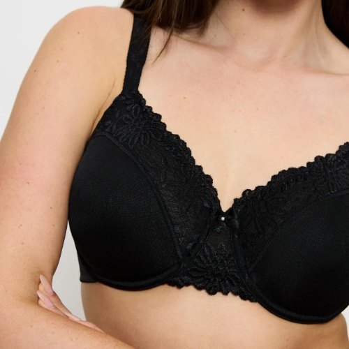 Triumph Ladyform Soft zwart niet voorgevormde bh