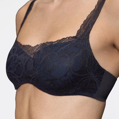 Triumph Body Make-Up Illusion Lace zwart voorgevormde bh