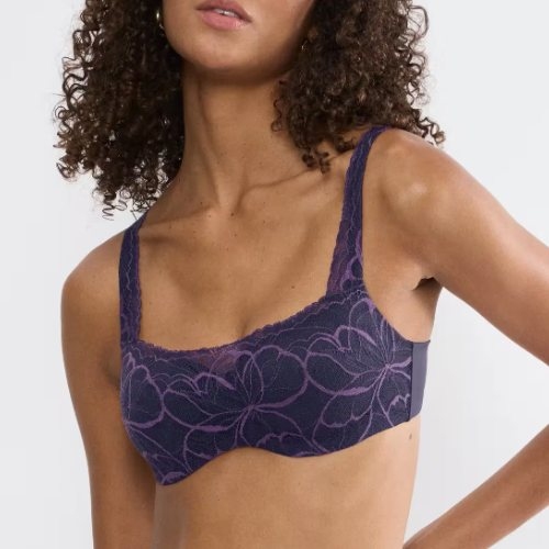 Triumph Body Make-Up Illusion Lace blauw voorgevormde bh