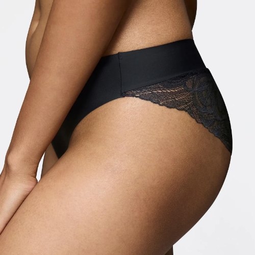 Triumph Body Make-Up Illusion Lace zwart slip