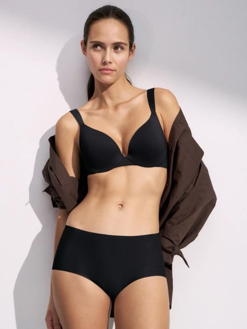 Triumph Body Make-Up Illusion zwart short