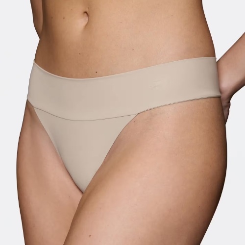 Triumph Body Make-Up Illusion powder string