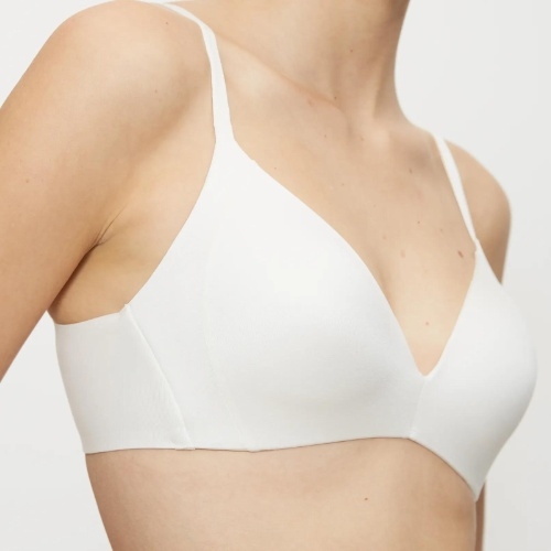Triumph Body Make-Up Illusion Soft Touch ivoor wireless bh