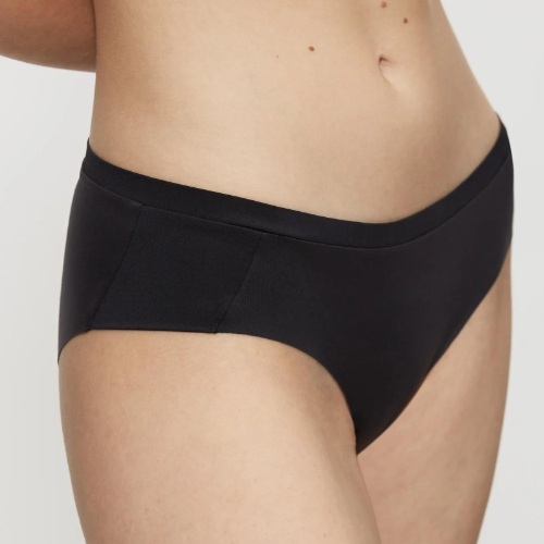 Triumph Body Make-Up Illusion Soft Touch zwart short