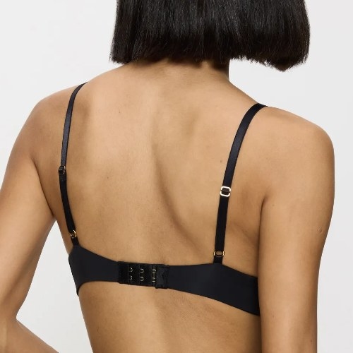 Triumph Body Make-Up Illusion Essentials zwart niet voorgevormde bh
