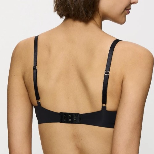 Triumph Body Make-Up Illusion Essentials zwart voorgevormde bh