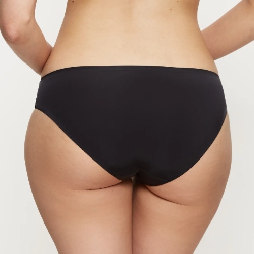 Triumph Body Make-Up Illusion Essentials zwart slip