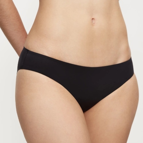 Triumph Body Make-Up Illusion Essentials zwart slip