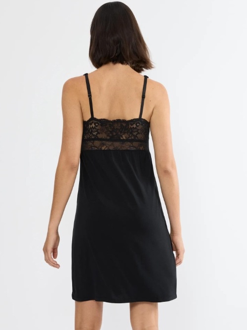 Triumph Timeless Sensuality zwart slipdress