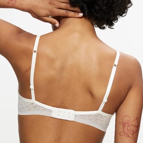 Triumph Signature Sheer gebroken wit wireless bh