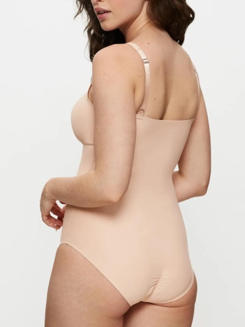 Triumph True Shape Sensation powder body