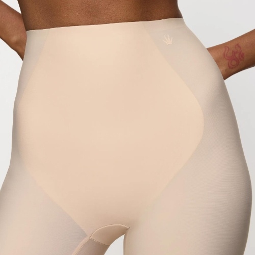 Triumph Medium Shaping Series powder high brief