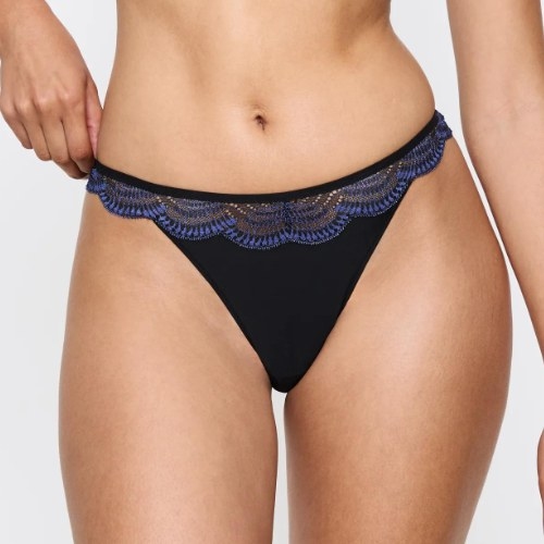 Triumph Comfort Glam zwart string