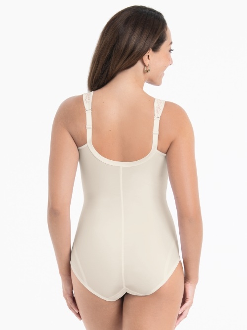 Anita Clara crystal body