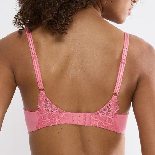 Triumph Wild Peony Florale roze niet voorgevormde bh