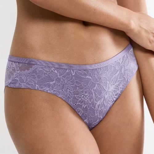 Triumph Amourette Charm lila brazilian
