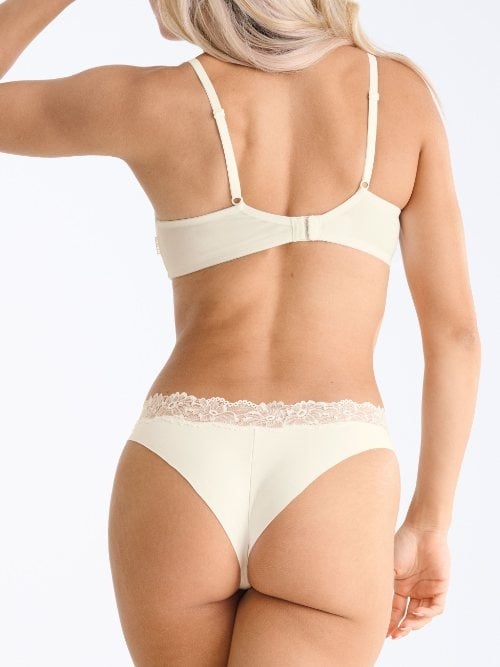 Lisca Selena crème brazilian