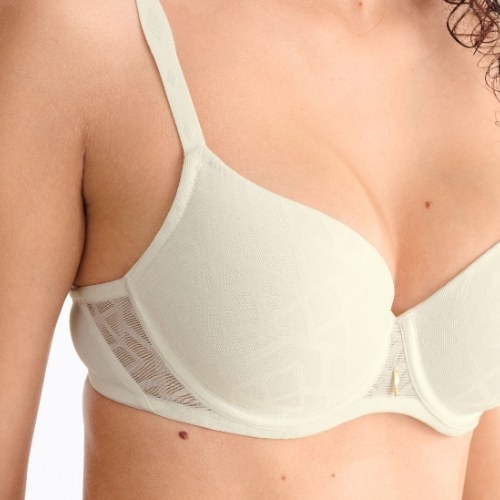 Lisca Opal crème voorgevormde bh