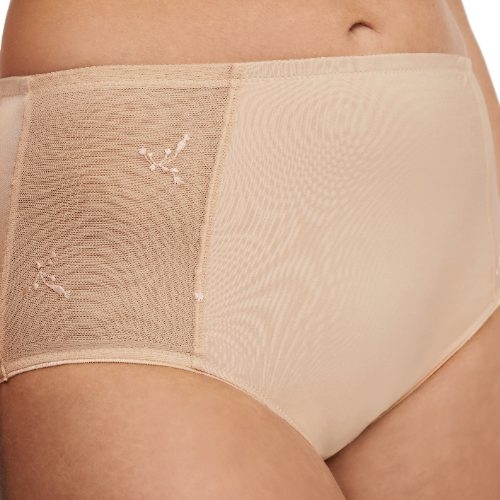 Chantelle Every Curve beige high brief