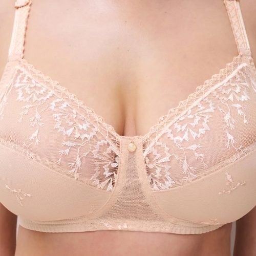 Chantelle Every Curve beige wireless bh