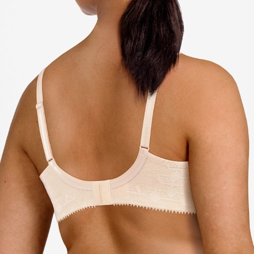 Chantelle Day to Night beige voorgevormde bh