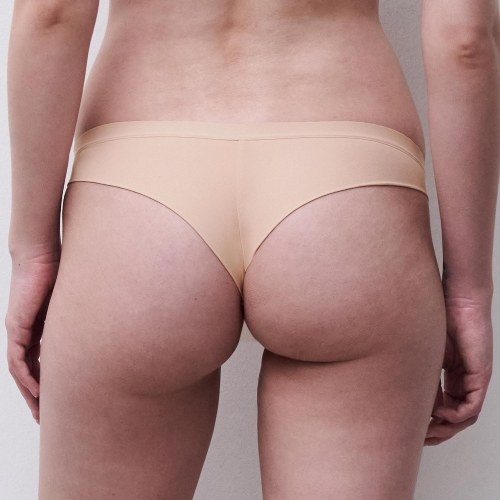 Chantelle One Mesh beige string