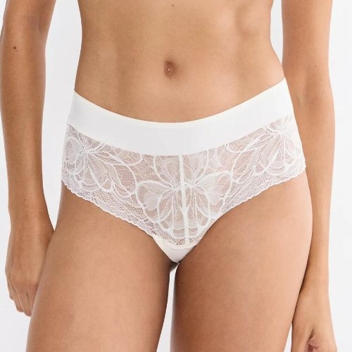 Triumph Body Make-Up Illusion Lace gebroken wit short