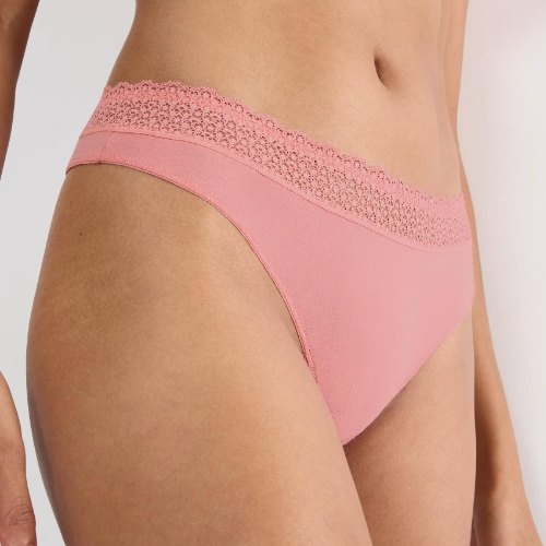 Triumph Feel of Modal roze string