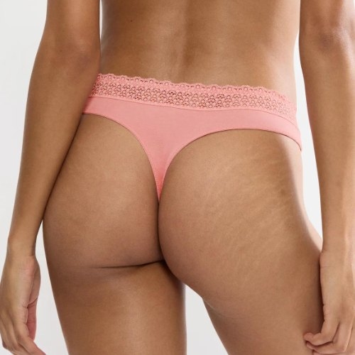 Triumph Feel of Modal roze string