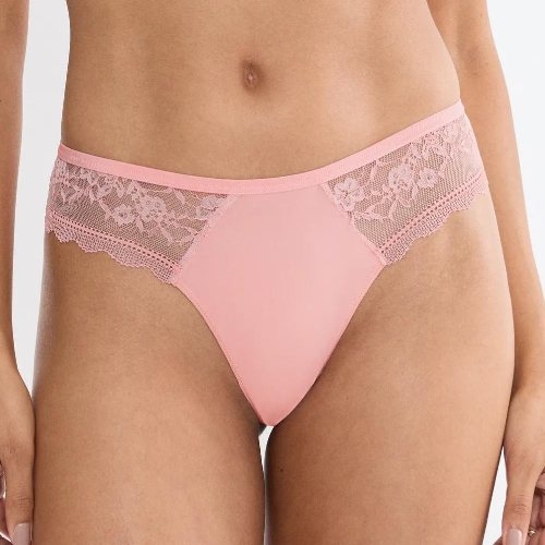 Triumph Comfort Allure roze string
