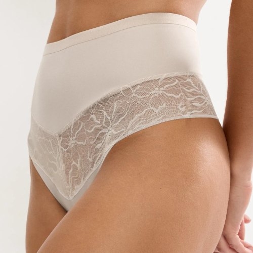Triumph Comfort Contour powder string