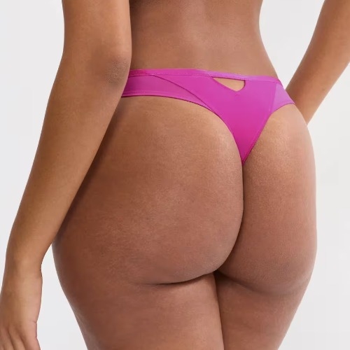 Triumph Palina Waves of Glow plum string