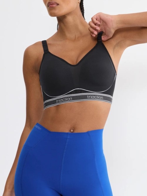Triumph Triaction Cardio Breeze zwart sport bh