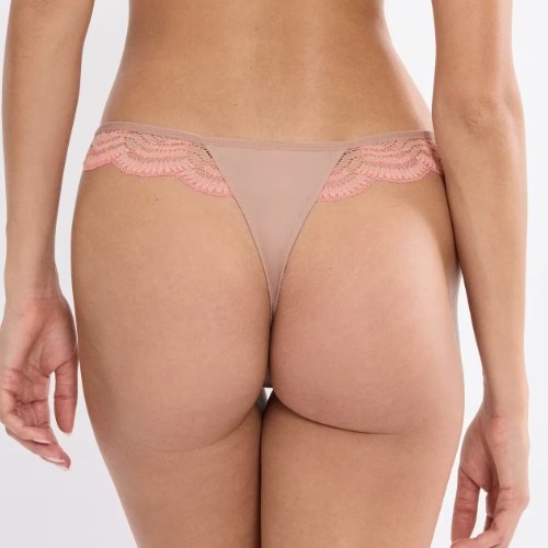 Triumph Comfort Glam zand string