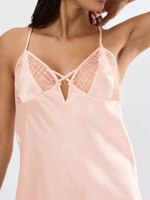 Triumph Body Make-Up T roze slipdress