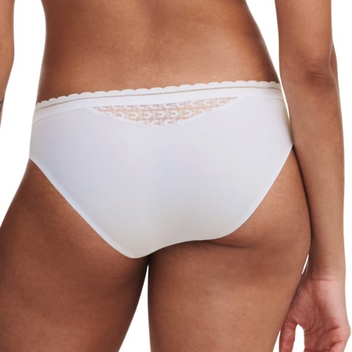 Chantelle Monogram wit slip