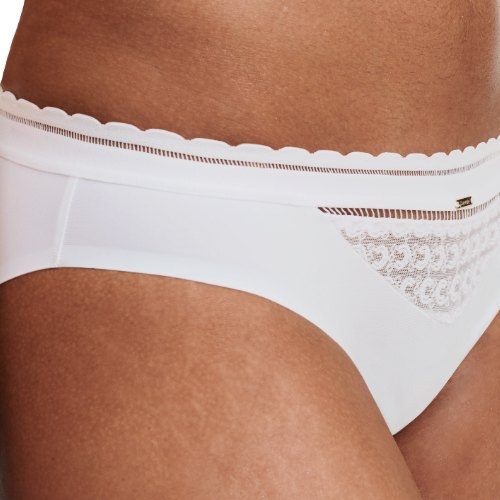 Chantelle Monogram wit slip